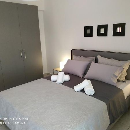 Cosi Apartment Paralia Dionisiou Exterior foto